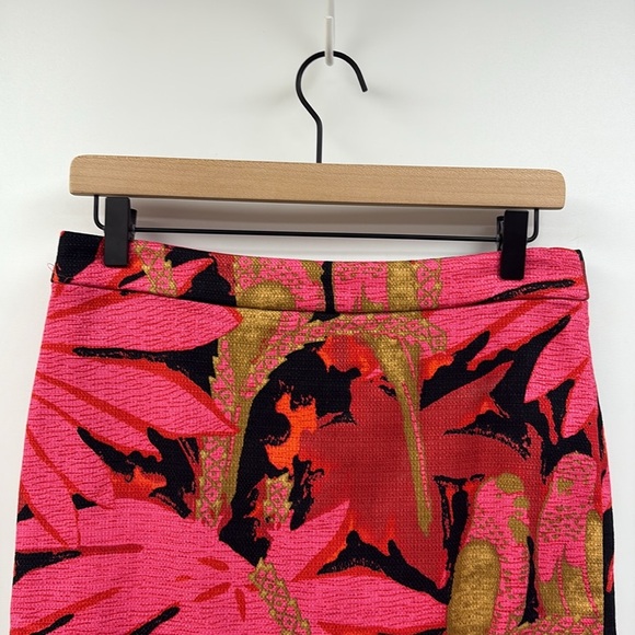 NWT J. Crew Tropical Floral Textured Knit Pencil Skirt Boho Pink 4P - Picture 3 of 9